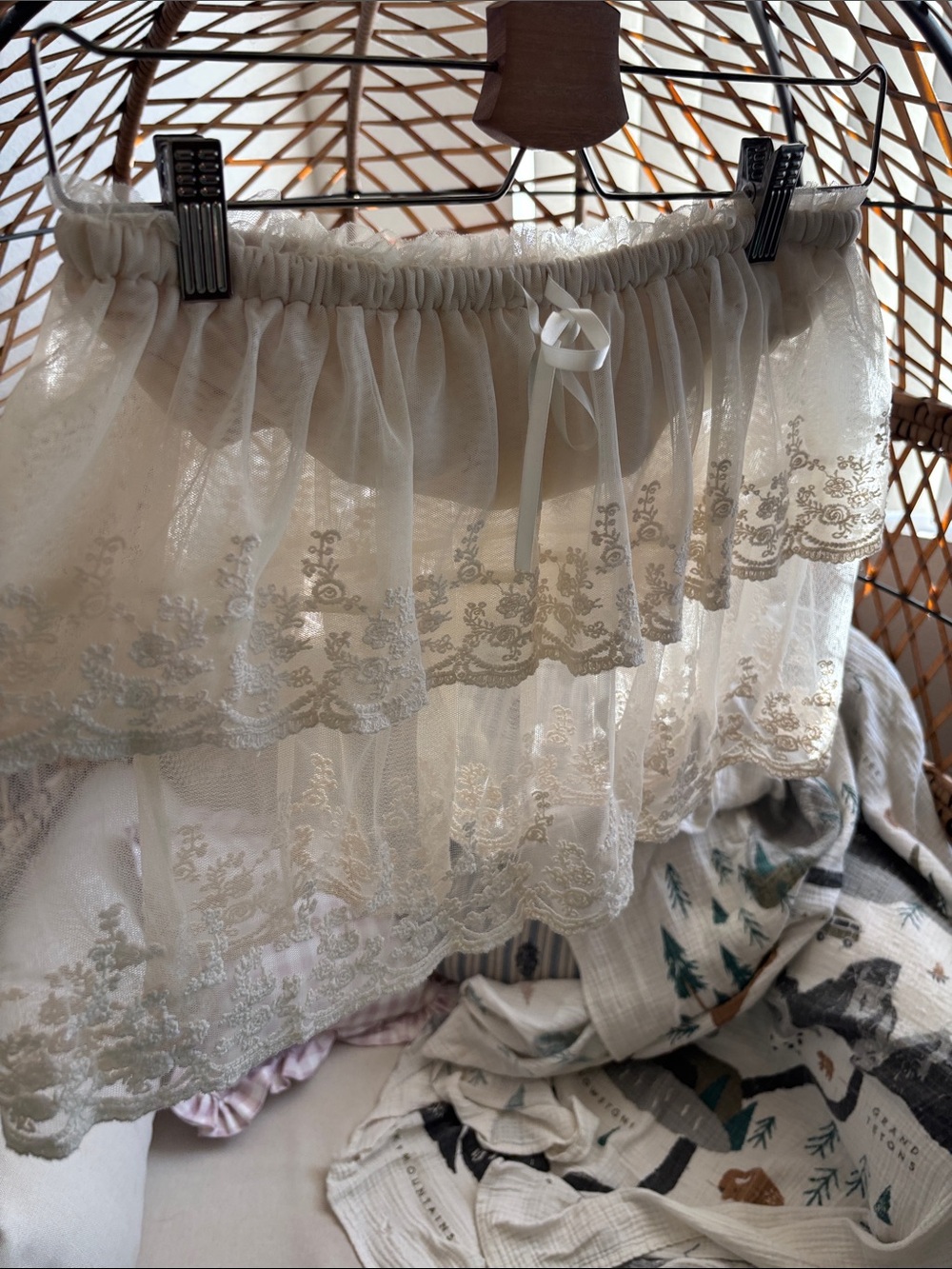 FREE PEOPLE LACE TUBE TOP🎀✨
